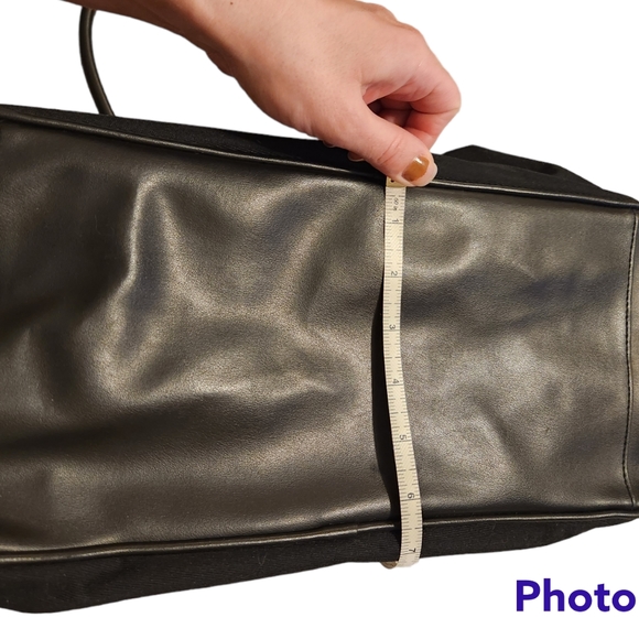 Ck Duffle Tote Bag - Picture 8 of 13